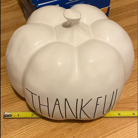 RARE NWT Rae Dunn THANKFUL pumpkin- only one selling online - Picture 2 of 3